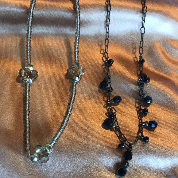 Bundle of 5 choker necklaces - Picture 3 of 5